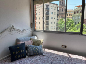 City Center Room with Views Wifi Breakfast + Tour